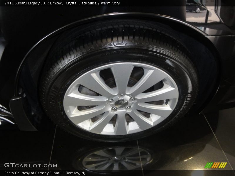 Crystal Black Silica / Warm Ivory 2011 Subaru Legacy 3.6R Limited