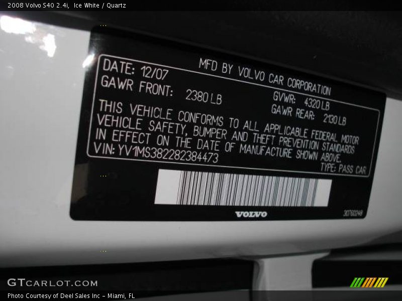 Ice White / Quartz 2008 Volvo S40 2.4i