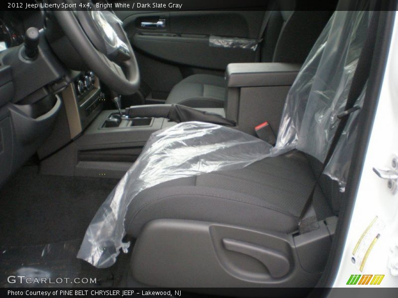 Bright White / Dark Slate Gray 2012 Jeep Liberty Sport 4x4
