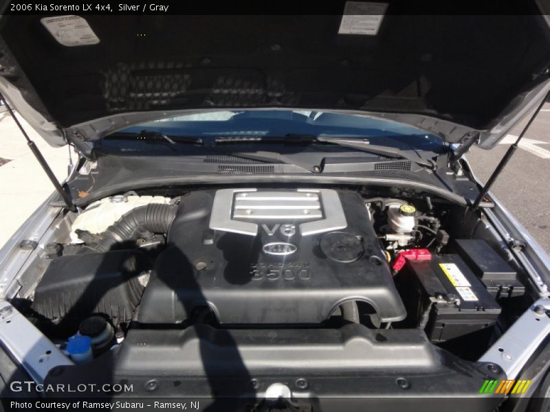 Silver / Gray 2006 Kia Sorento LX 4x4