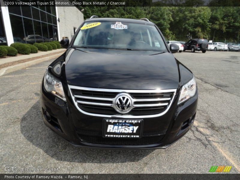 Deep Black Metallic / Charcoal 2009 Volkswagen Tiguan SE 4Motion