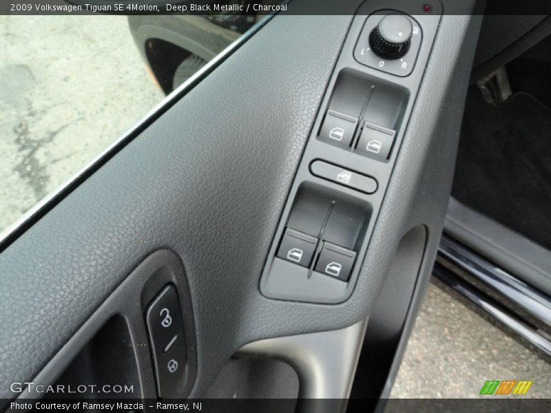 Deep Black Metallic / Charcoal 2009 Volkswagen Tiguan SE 4Motion