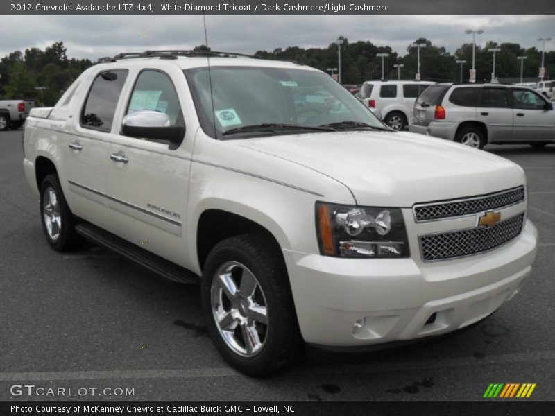 Front 3/4 View of 2012 Avalanche LTZ 4x4
