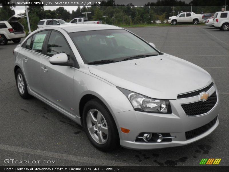 Front 3/4 View of 2012 Cruze LT/RS