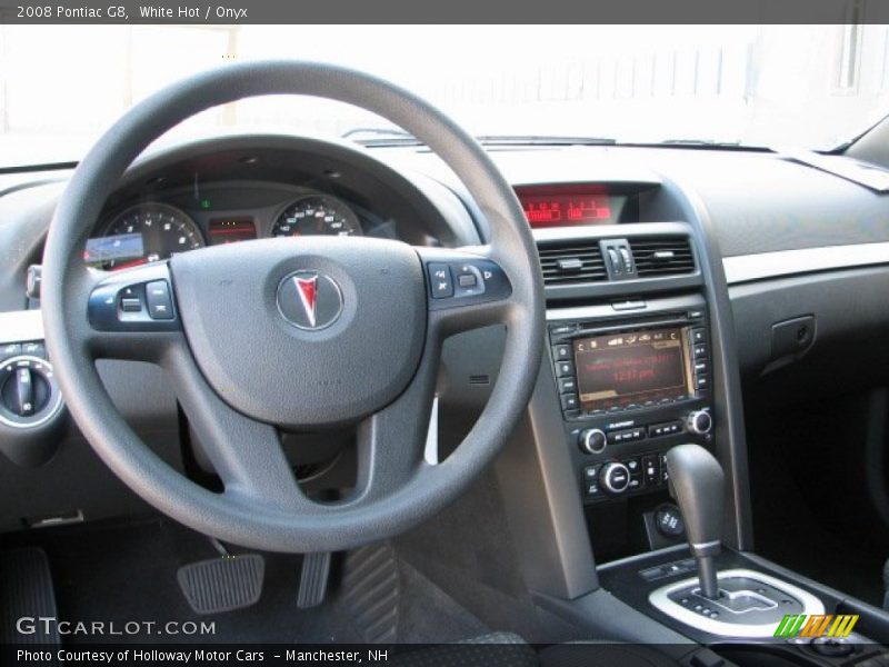 White Hot / Onyx 2008 Pontiac G8