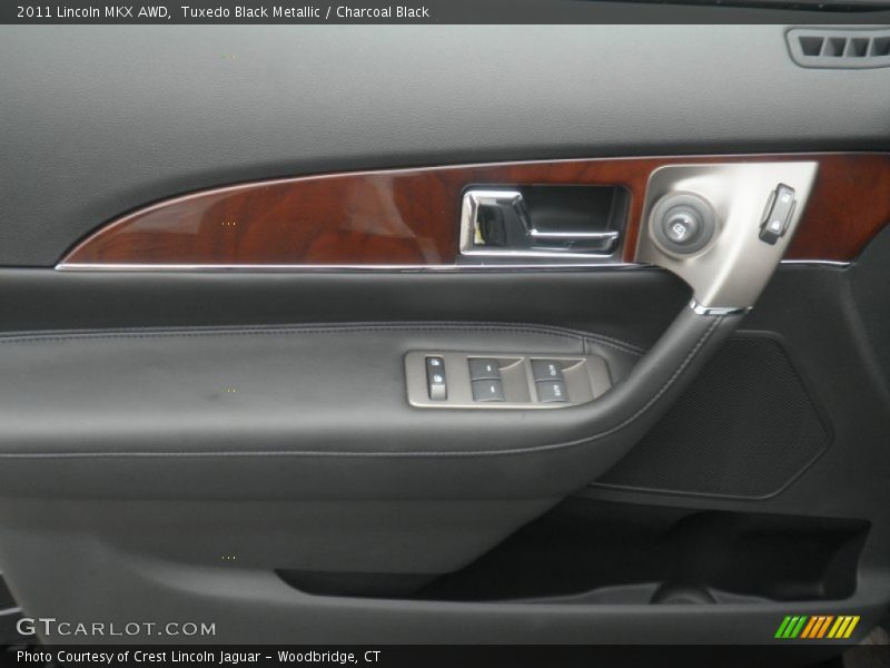 Tuxedo Black Metallic / Charcoal Black 2011 Lincoln MKX AWD