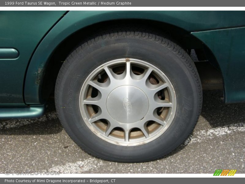  1999 Taurus SE Wagon Wheel