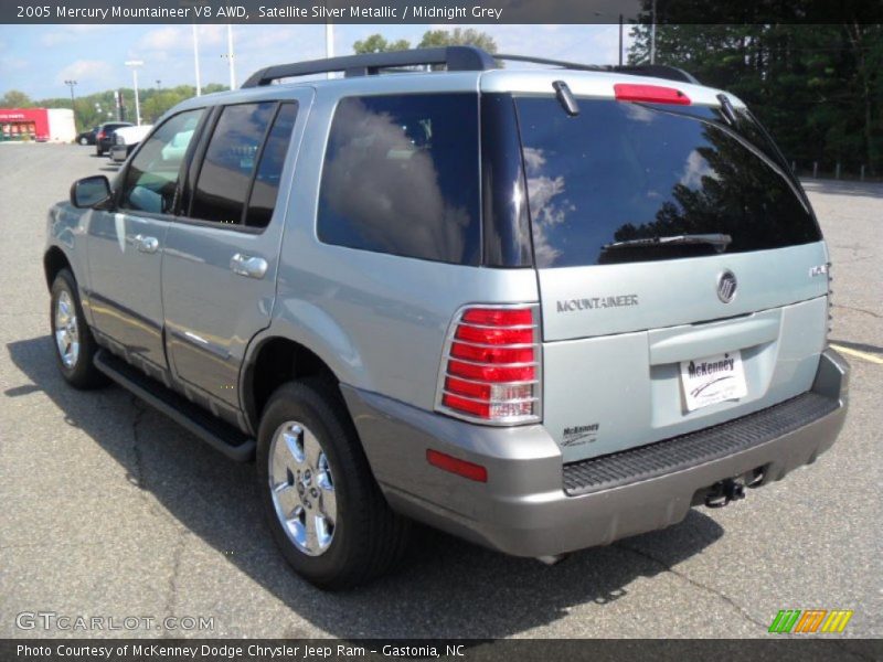 Satellite Silver Metallic / Midnight Grey 2005 Mercury Mountaineer V8 AWD