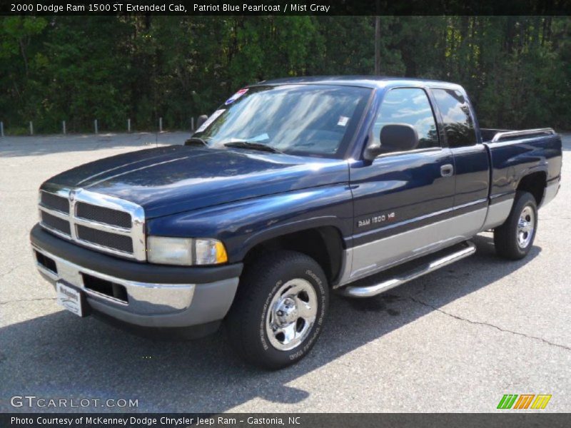 Patriot Blue Pearlcoat / Mist Gray 2000 Dodge Ram 1500 ST Extended Cab