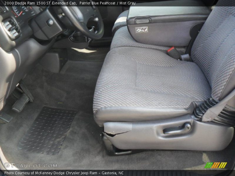 Patriot Blue Pearlcoat / Mist Gray 2000 Dodge Ram 1500 ST Extended Cab