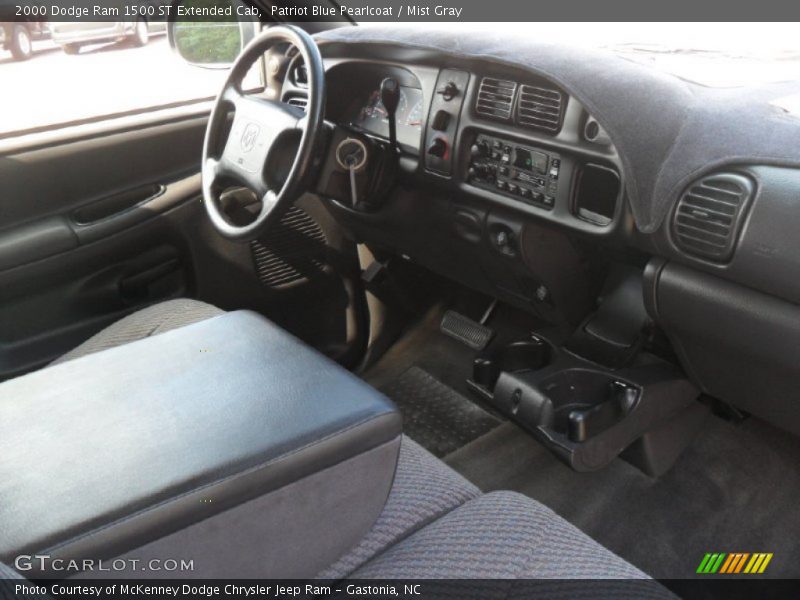 Patriot Blue Pearlcoat / Mist Gray 2000 Dodge Ram 1500 ST Extended Cab