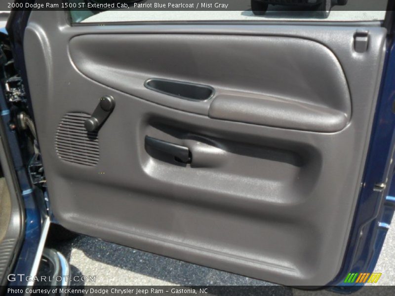 Patriot Blue Pearlcoat / Mist Gray 2000 Dodge Ram 1500 ST Extended Cab