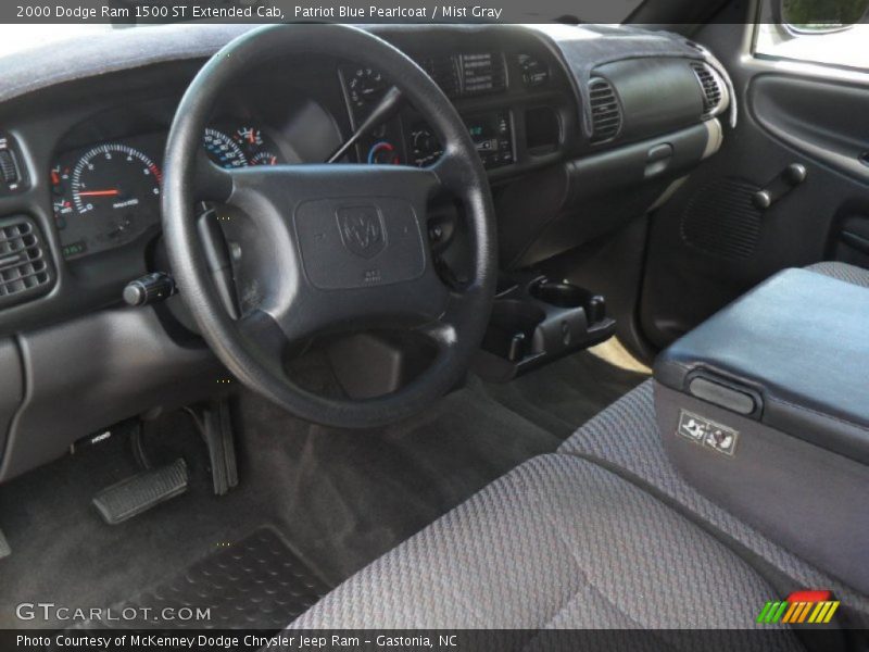 Patriot Blue Pearlcoat / Mist Gray 2000 Dodge Ram 1500 ST Extended Cab