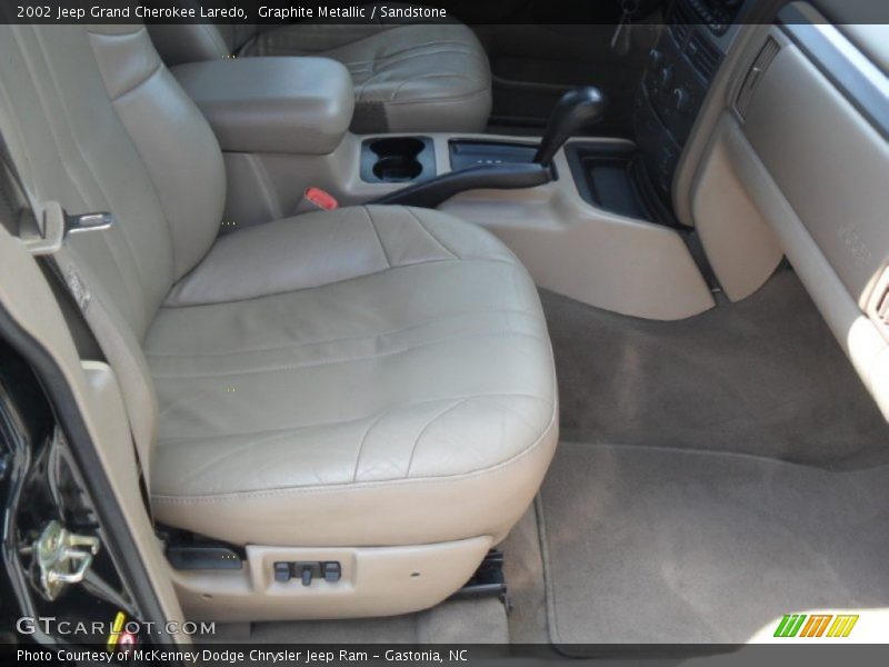 Graphite Metallic / Sandstone 2002 Jeep Grand Cherokee Laredo