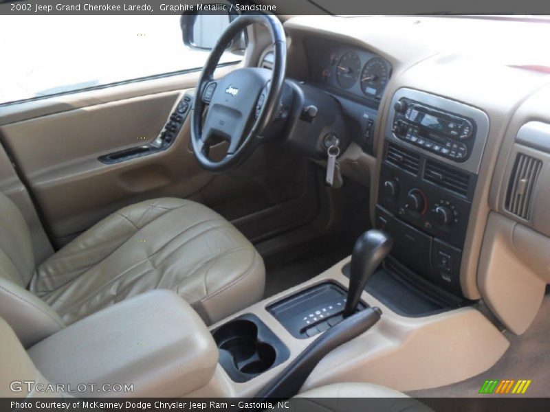 Graphite Metallic / Sandstone 2002 Jeep Grand Cherokee Laredo
