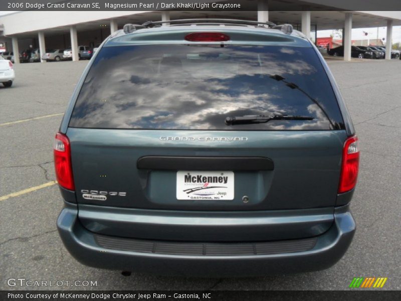 Magnesium Pearl / Dark Khaki/Light Graystone 2006 Dodge Grand Caravan SE