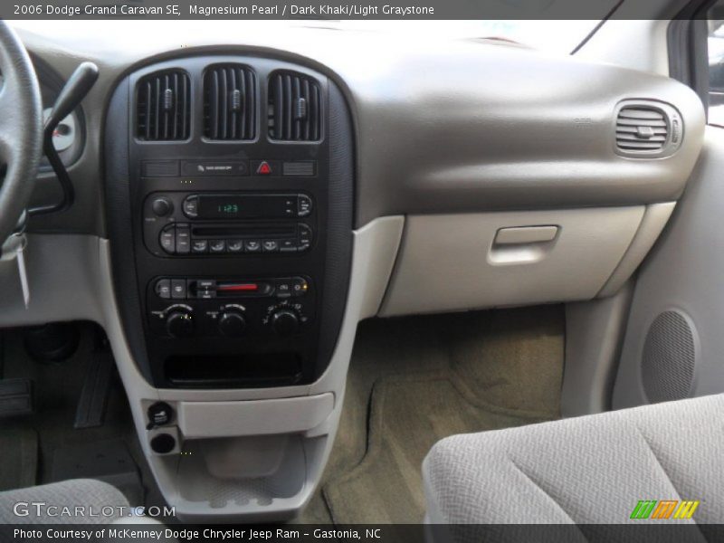 Magnesium Pearl / Dark Khaki/Light Graystone 2006 Dodge Grand Caravan SE