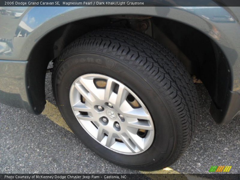 Magnesium Pearl / Dark Khaki/Light Graystone 2006 Dodge Grand Caravan SE