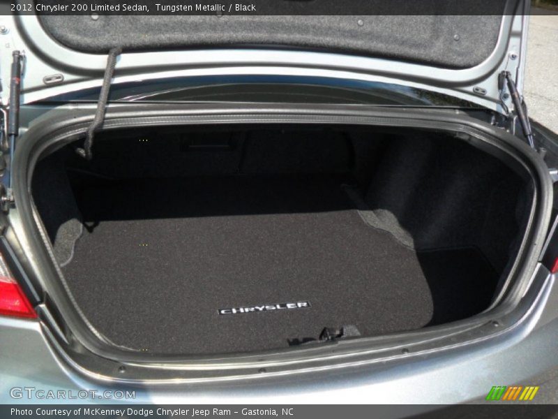  2012 200 Limited Sedan Trunk
