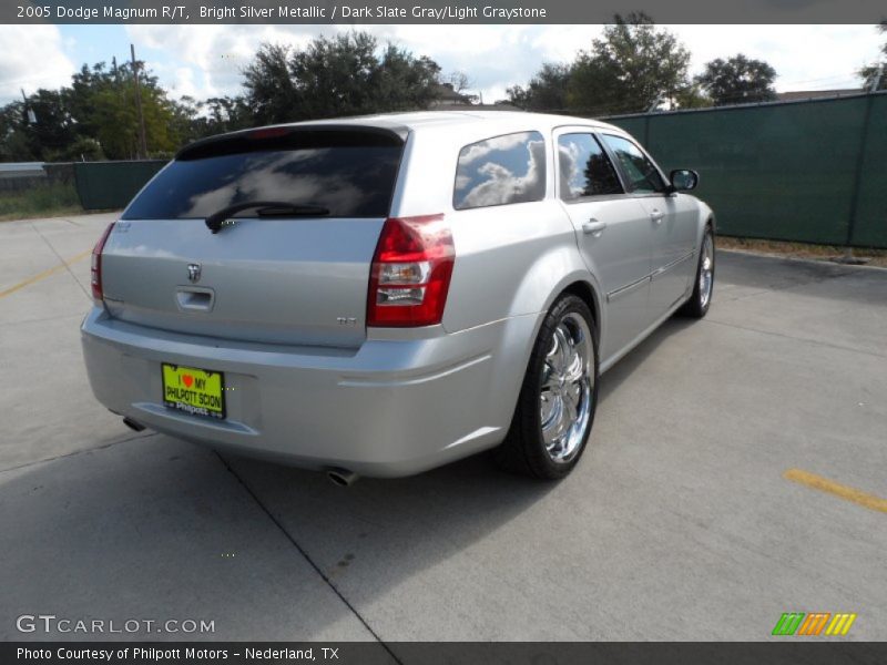 Bright Silver Metallic / Dark Slate Gray/Light Graystone 2005 Dodge Magnum R/T