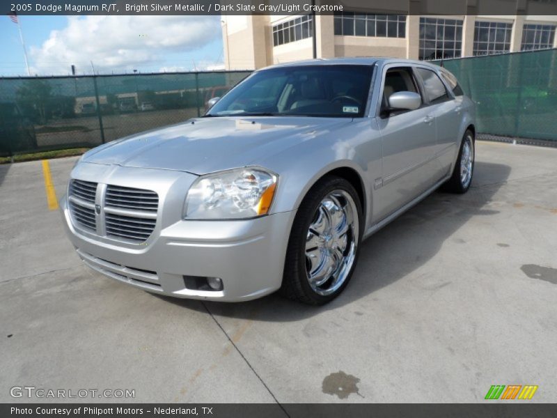 Bright Silver Metallic / Dark Slate Gray/Light Graystone 2005 Dodge Magnum R/T