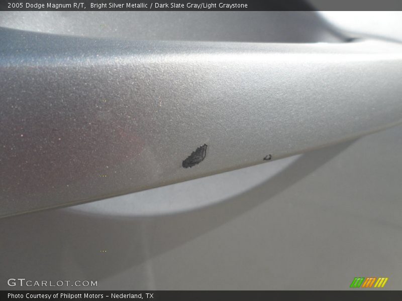Bright Silver Metallic / Dark Slate Gray/Light Graystone 2005 Dodge Magnum R/T