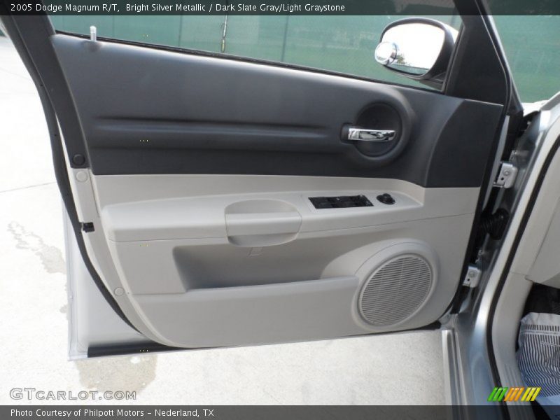 Bright Silver Metallic / Dark Slate Gray/Light Graystone 2005 Dodge Magnum R/T