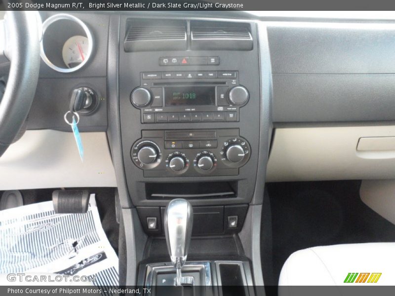 Bright Silver Metallic / Dark Slate Gray/Light Graystone 2005 Dodge Magnum R/T