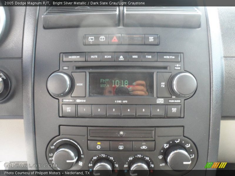 Bright Silver Metallic / Dark Slate Gray/Light Graystone 2005 Dodge Magnum R/T