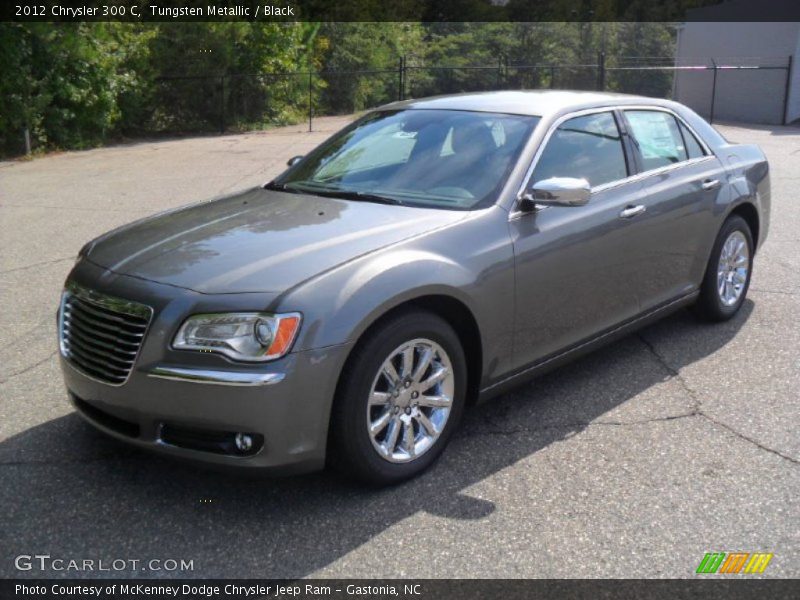 Front 3/4 View of 2012 300 C