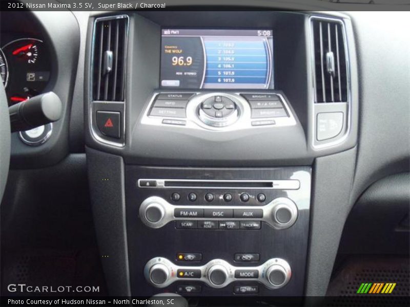 Controls of 2012 Maxima 3.5 SV