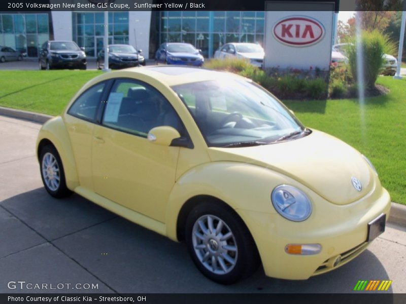 Sunflower Yellow / Black 2005 Volkswagen New Beetle GLS Coupe