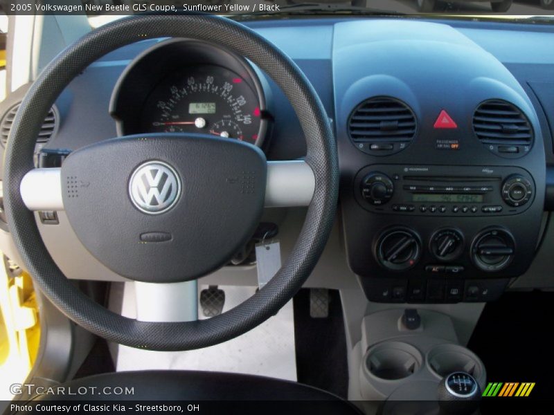 Sunflower Yellow / Black 2005 Volkswagen New Beetle GLS Coupe
