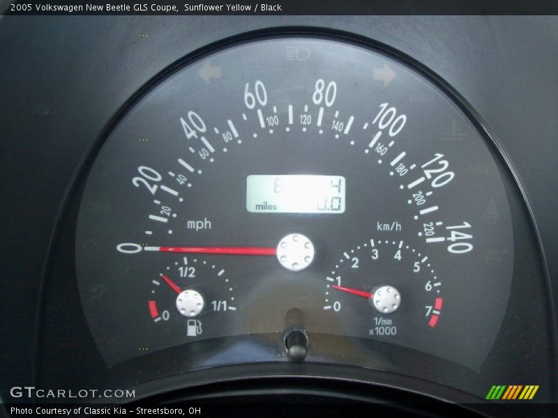 Sunflower Yellow / Black 2005 Volkswagen New Beetle GLS Coupe