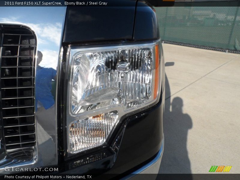 Ebony Black / Steel Gray 2011 Ford F150 XLT SuperCrew
