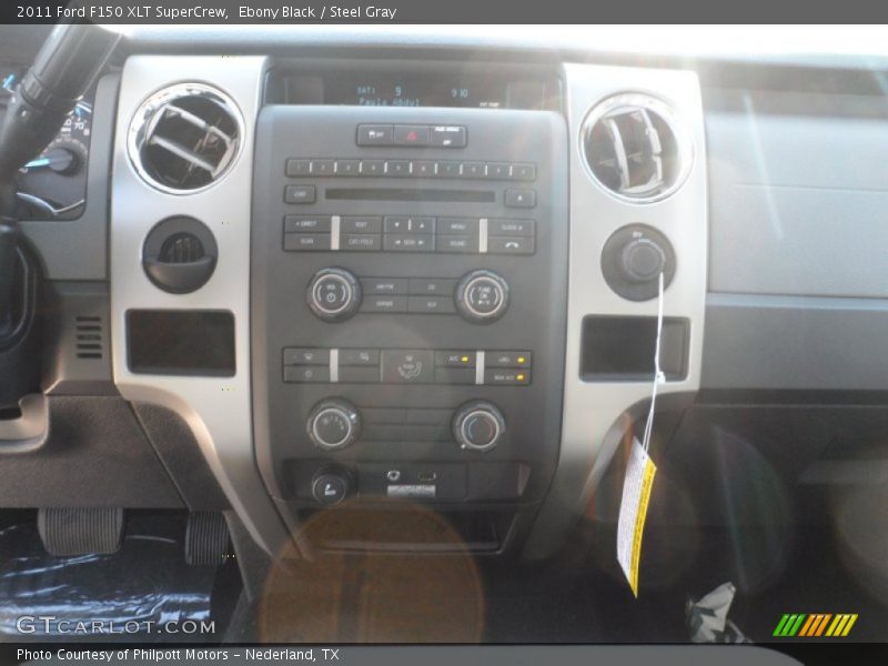 Ebony Black / Steel Gray 2011 Ford F150 XLT SuperCrew