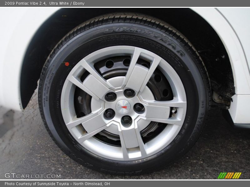 Ultra White / Ebony 2009 Pontiac Vibe 2.4