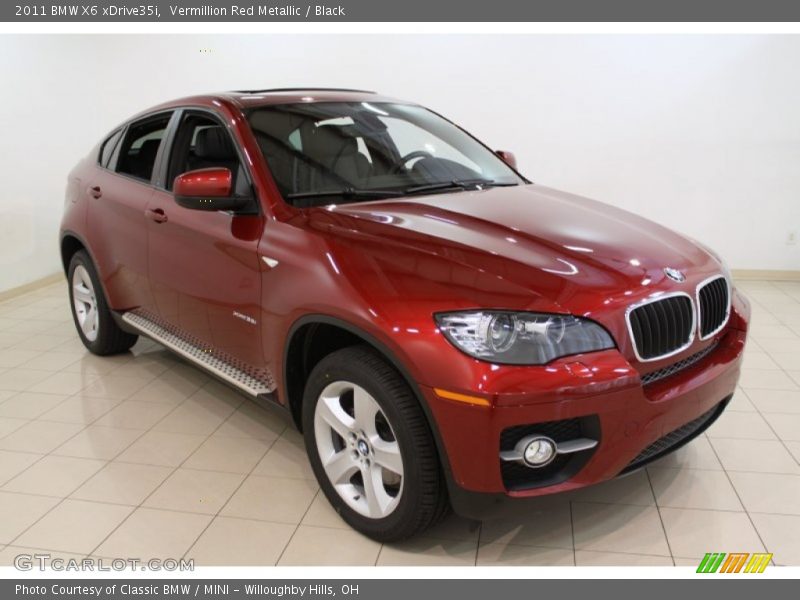 Front 3/4 View of 2011 X6 xDrive35i