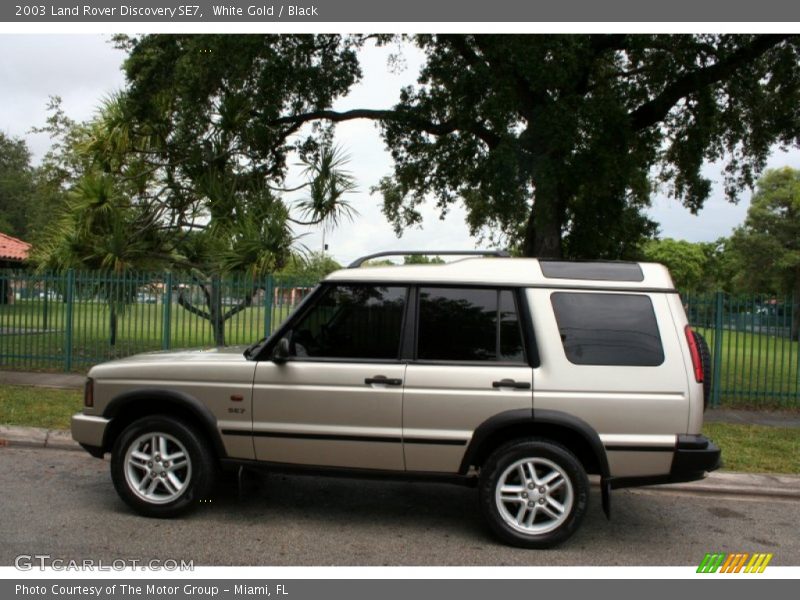 White Gold / Black 2003 Land Rover Discovery SE7