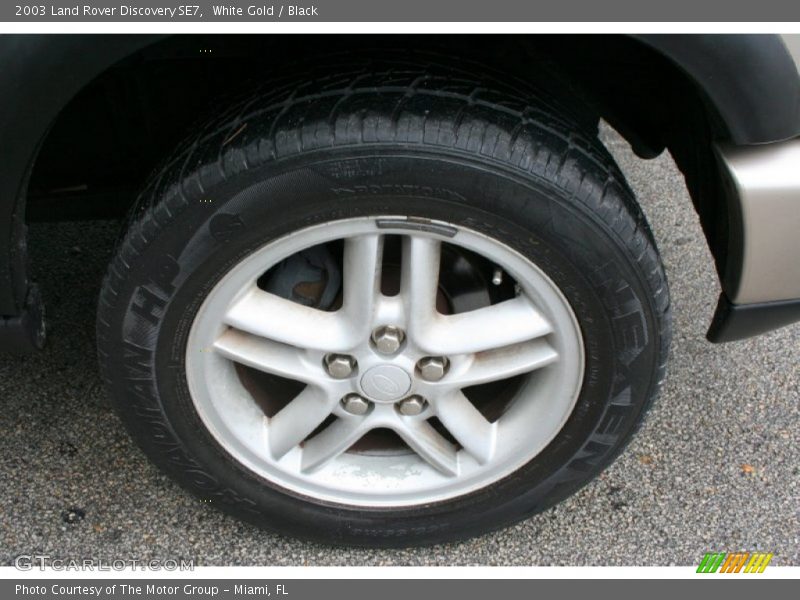 White Gold / Black 2003 Land Rover Discovery SE7