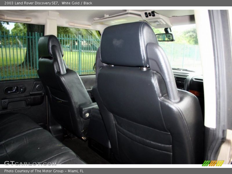 White Gold / Black 2003 Land Rover Discovery SE7