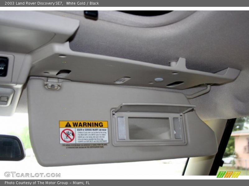 White Gold / Black 2003 Land Rover Discovery SE7