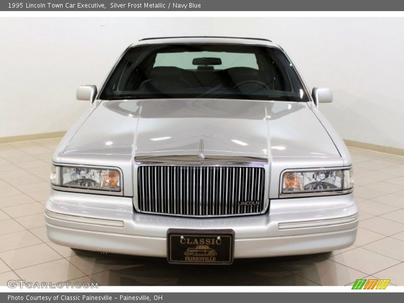 Silver Frost Metallic / Navy Blue 1995 Lincoln Town Car Executive