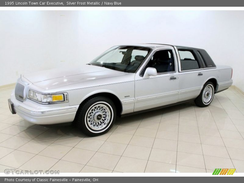 Silver Frost Metallic / Navy Blue 1995 Lincoln Town Car Executive