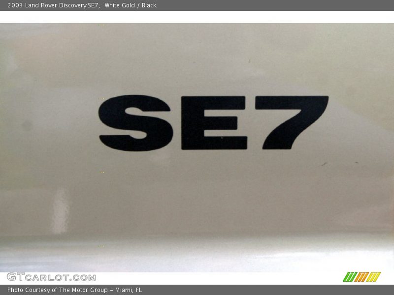White Gold / Black 2003 Land Rover Discovery SE7