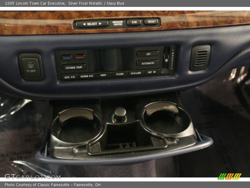 Silver Frost Metallic / Navy Blue 1995 Lincoln Town Car Executive