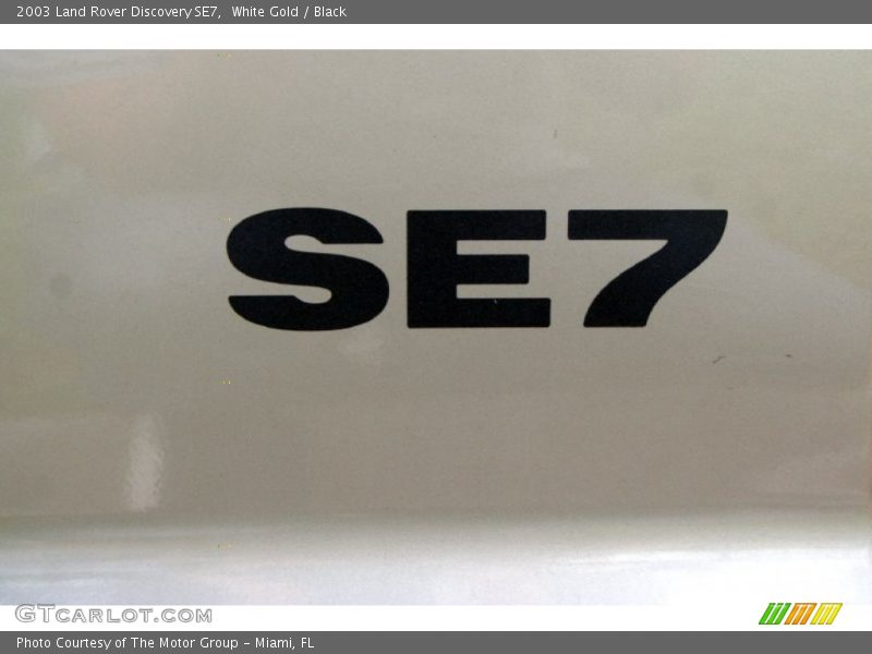 White Gold / Black 2003 Land Rover Discovery SE7