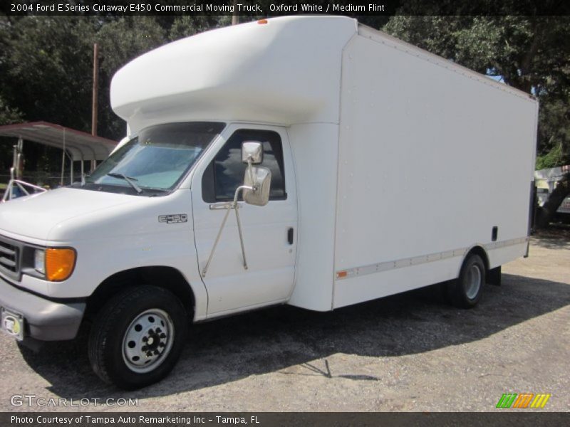 Oxford White / Medium Flint 2004 Ford E Series Cutaway E450 Commercial Moving Truck