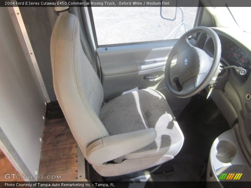 Oxford White / Medium Flint 2004 Ford E Series Cutaway E450 Commercial Moving Truck