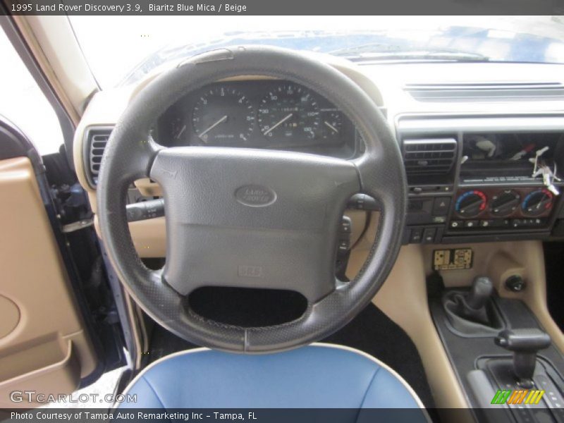 Biaritz Blue Mica / Beige 1995 Land Rover Discovery 3.9